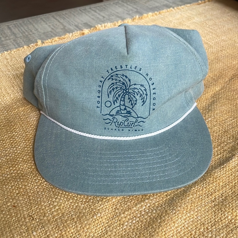 Barely worn Rip Curl trucker hat